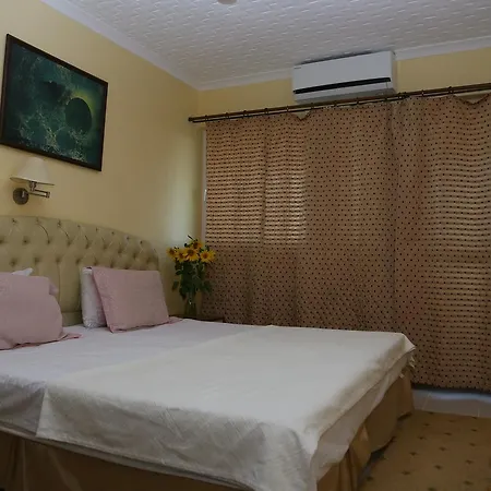 Ganohora Butik Hotel *